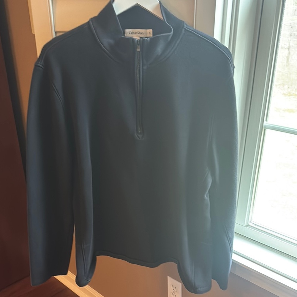 Calvin Klein Men's Black 1/4 zip Sweatshirt